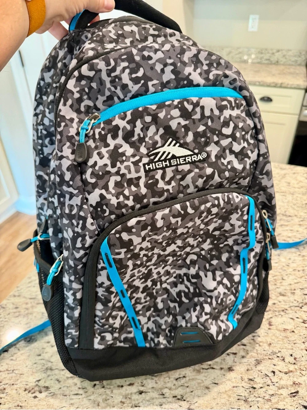 High Sierra Access Laptop Backpack Black Gray Camo Turquoise Travel like New